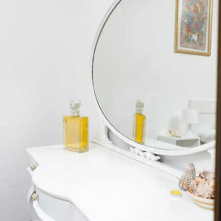 Maria Pia Villa Aranova